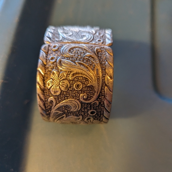 Clasp bracelet - Picture 2 of 4